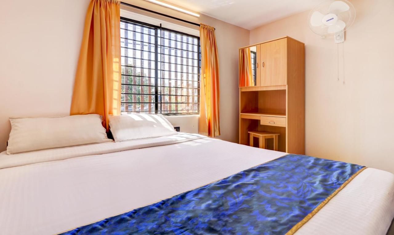 Tri-Star Presidency Kochi Exterior photo