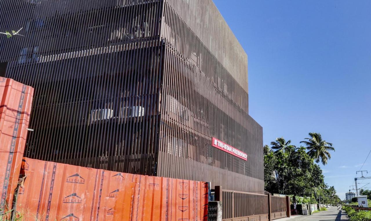 Tri-Star Presidency Kochi Exterior photo