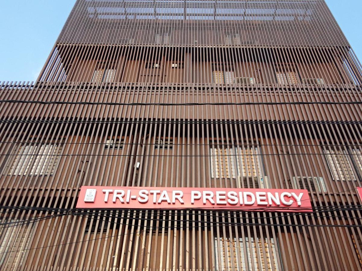Tri-Star Presidency Kochi Exterior photo