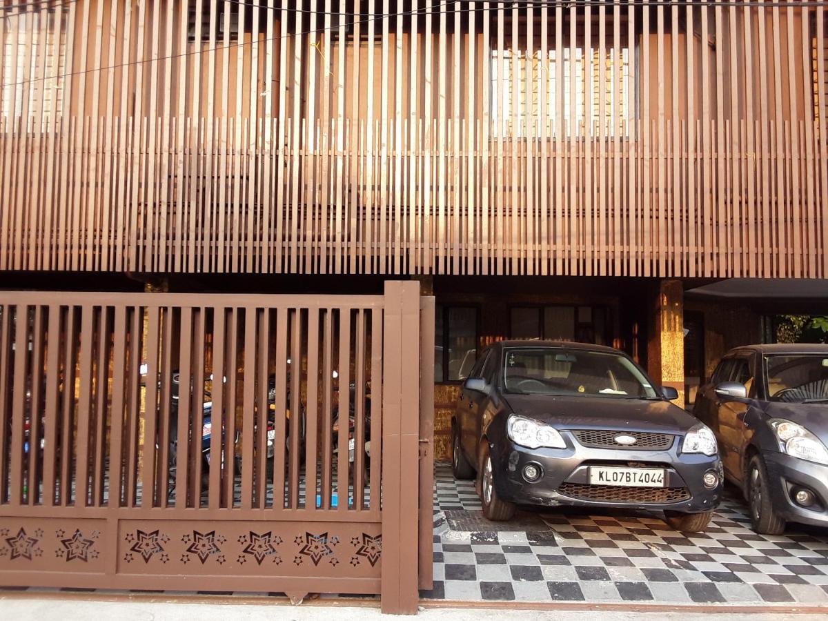 Tri-Star Presidency Kochi Exterior photo